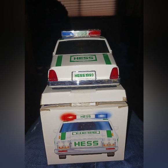 Vintage 1993 HESS Petroleum Patrol Car (near mint condition) - Picture 4 of 7